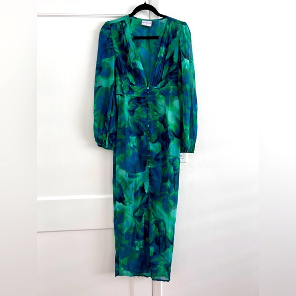 SOLD ☑️Runway the Label MIDI DRESS - GREEN - Picture 3 of 8